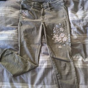 American Eagle Capri pants